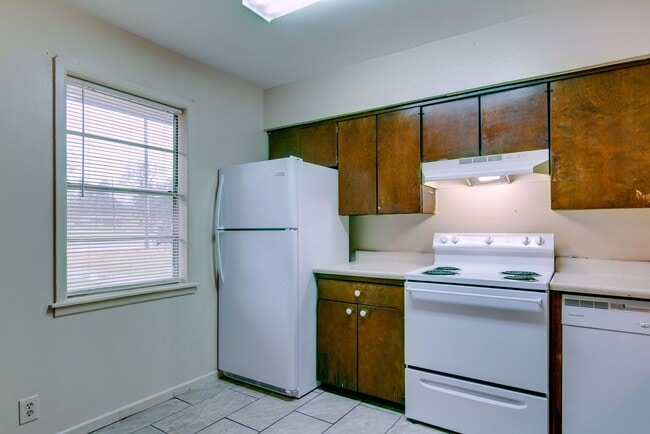 Building Photo - 2 Bedroom Apartment for Lease!