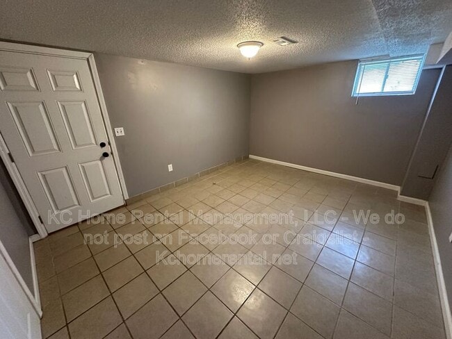 Building Photo - 420 N Jennings Rd