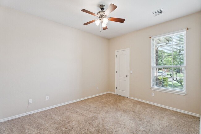 Building Photo - 11314 NW 121st Pl
