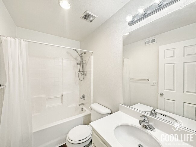 Building Photo - 3-Level 3BR Otay Ranch Home | 1,602 Sq Ft with Garage, Balcony & Gated Community