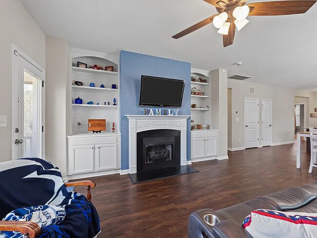 Building Photo - Earn Wealth While Leasing - Like a Homeowner - Lease to Own