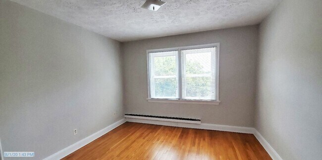 Building Photo - 415 Probasco St