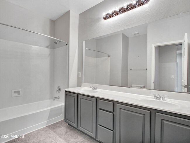 Building Photo - 7135 W Desert Mirage Dr