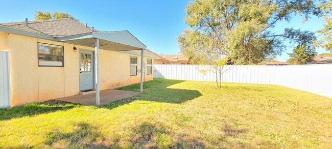 Building Photo - GREAT HOME IN NE CLOVIS NEAR MESA ELEMENTARY