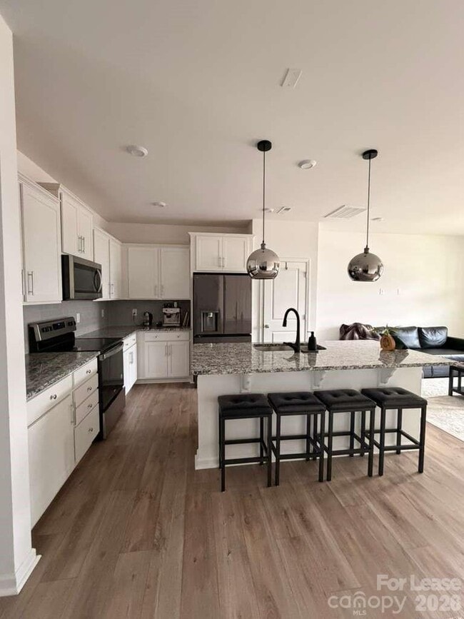 Building Photo - 10312 Guardian Dr