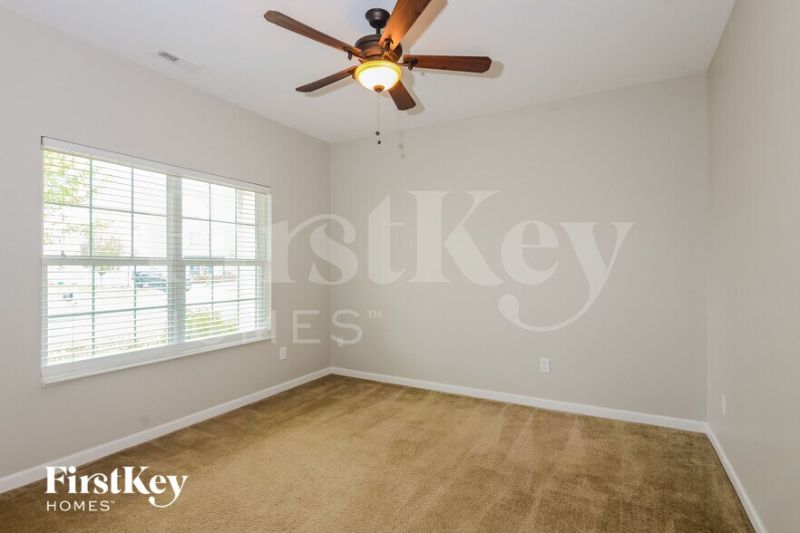 Building Photo - 1853 Archbury Dr