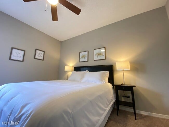 Building Photo - 2 br, 2 bath Townhome - 3401 Skysail Place