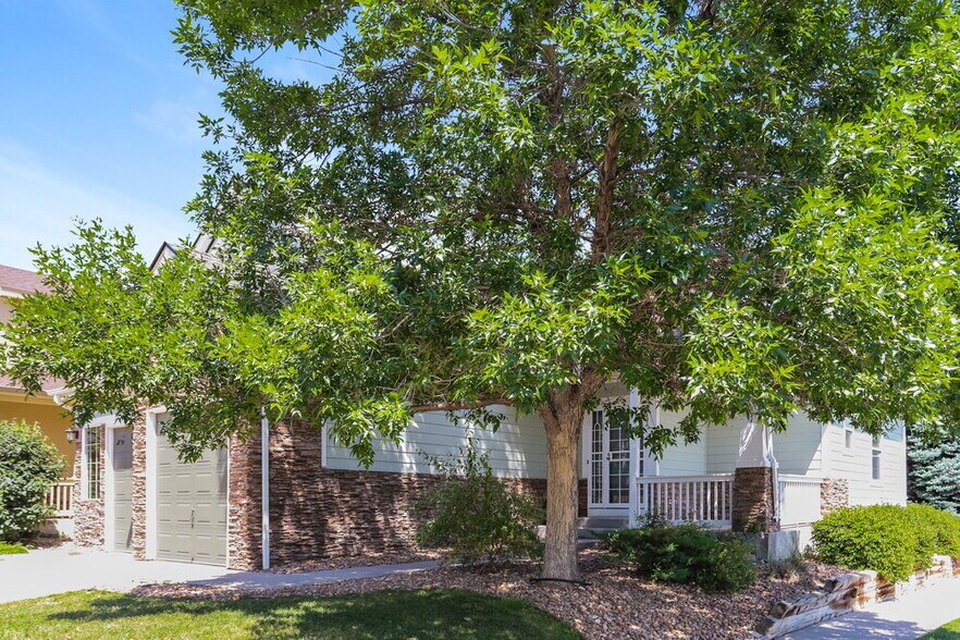 Building Photo - 1711 Red Poppy Dr