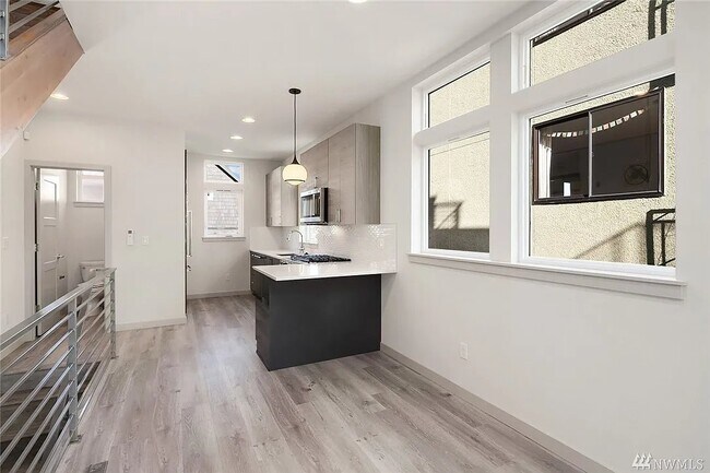 Building Photo - 2212 NW 59th St