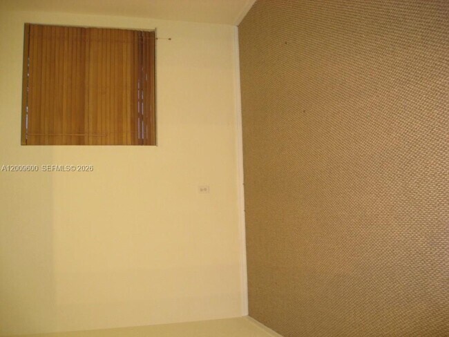 Building Photo - 6630 NW 114th Ave