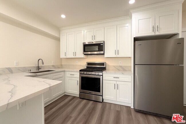 Building Photo - 5244 Whitsett Ave