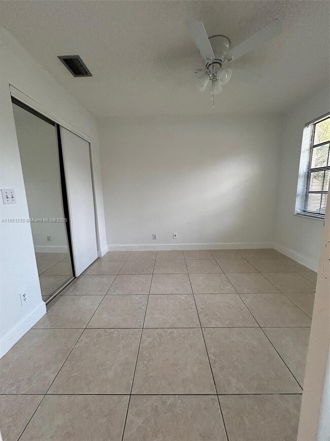 Building Photo - 6838 Bridlewood Ct