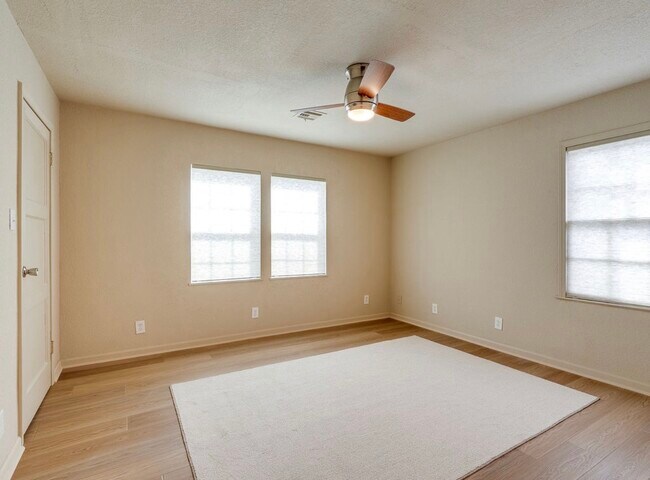 Building Photo - 1031 S Stockton Ave