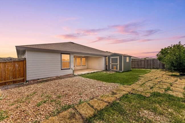 Building Photo - 6931 Dell Vista Drive