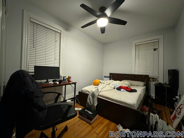 Building Photo - 24 Farrington Ave