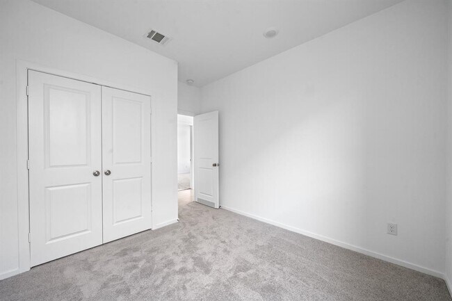Building Photo - 6410 Laguna Terra Dr