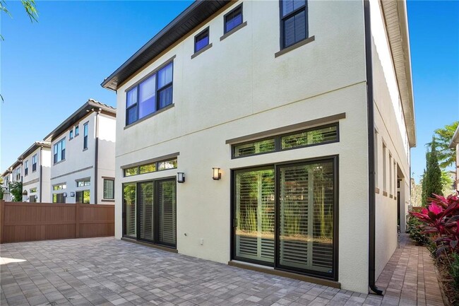 Building Photo - 8449 Via Vittoria Way
