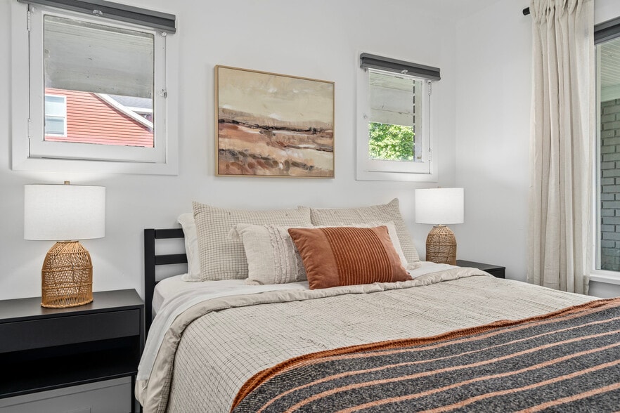 Building Photo - 428 S 400 W