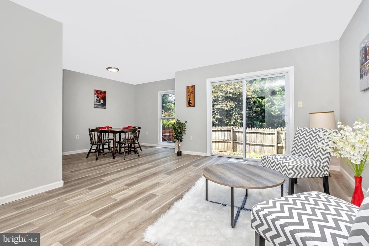 Building Photo - 7249 Mill Run Dr