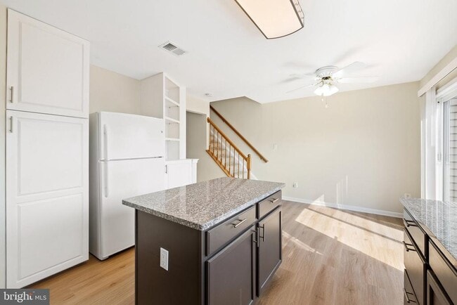 Building Photo - 8220 Ramseur Pl