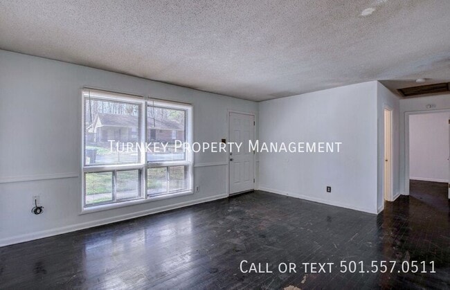 Building Photo - 20 S Wakefield Dr