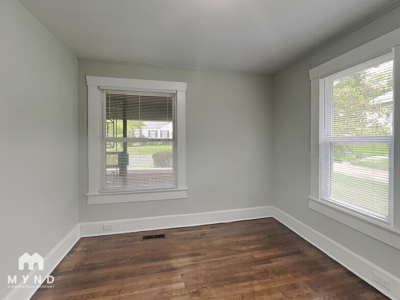 Building Photo - 4817 Avenue N