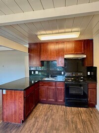 Building Photo - 1449 Marclair Dr