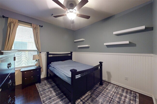 Building Photo - 25003 Stratton Meadows Dr