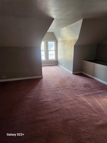 Building Photo - 1412 18th Ave