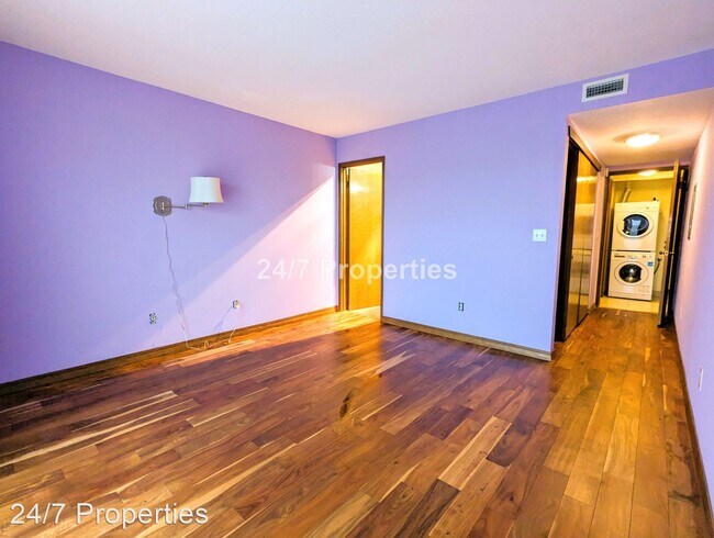 Building Photo - 2 br, 2 bath House - 4926 S. Corbett Ave. ...