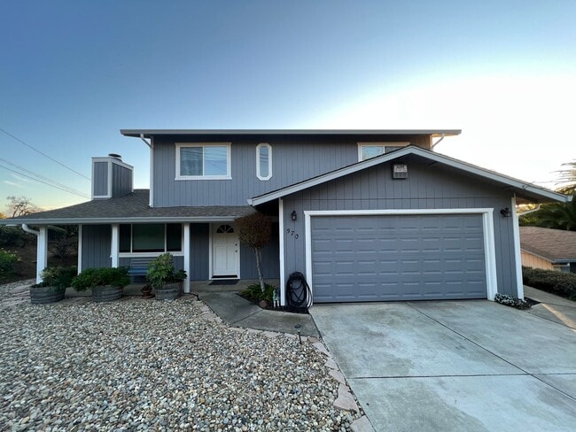 Building Photo - Welcome inside this Beautiful Two-Story Home!