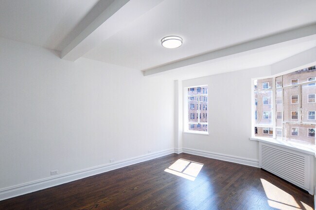 Building Photo - 20 Fifth Ave-ev2B