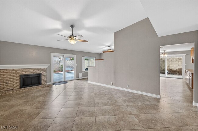 Building Photo - 2340 Richard Dr