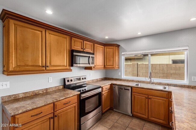 Building Photo - 5138 W Desert Cove Ave