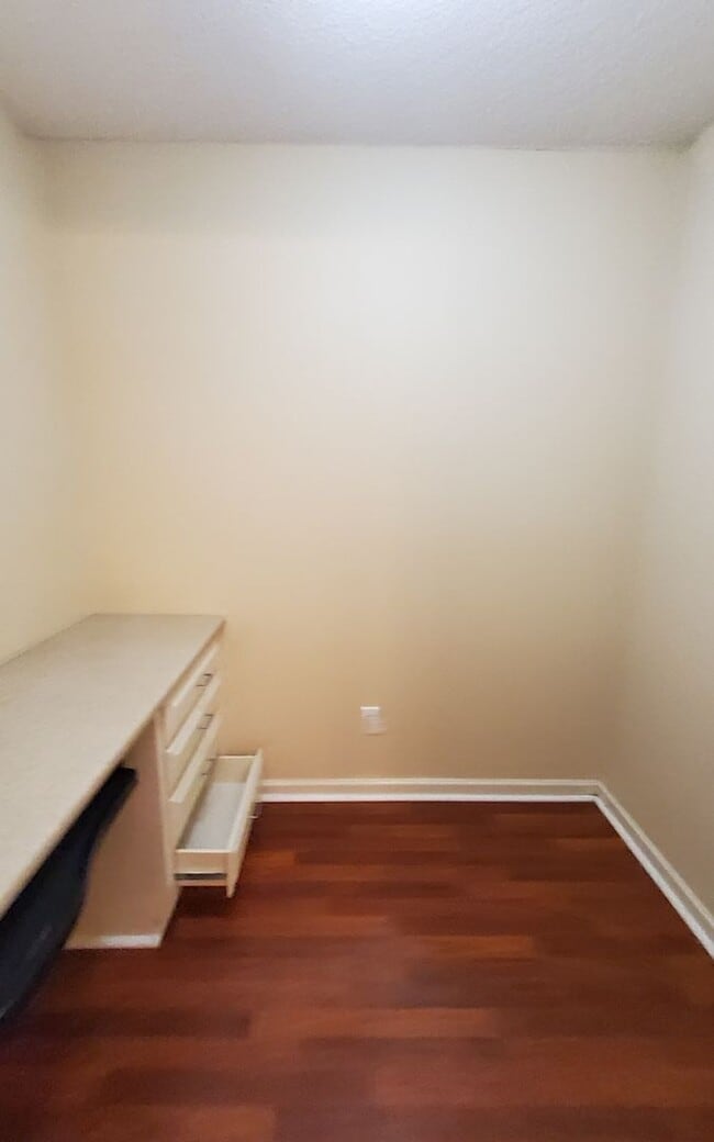 Building Photo - Beautiful Home in Wintergreen Subdivision!