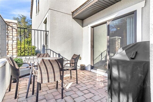 Building Photo - 105 Kenny Blvd