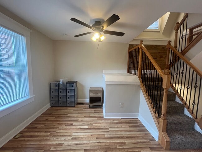 Building Photo - 350 Melwood Ave