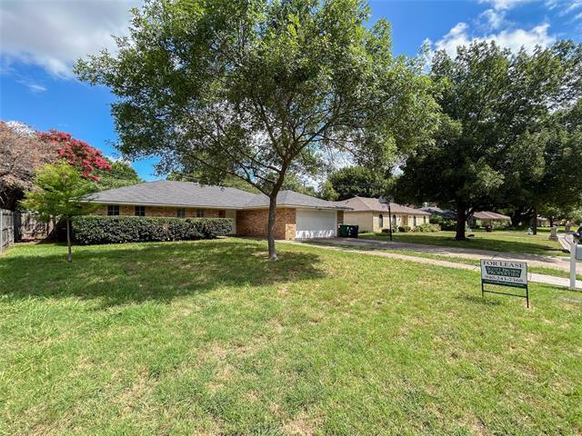 Building Photo - 1425 E Windsor Dr