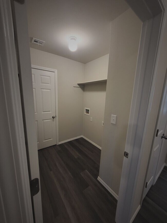 Building Photo - ?Home in the Edmond Area! ?