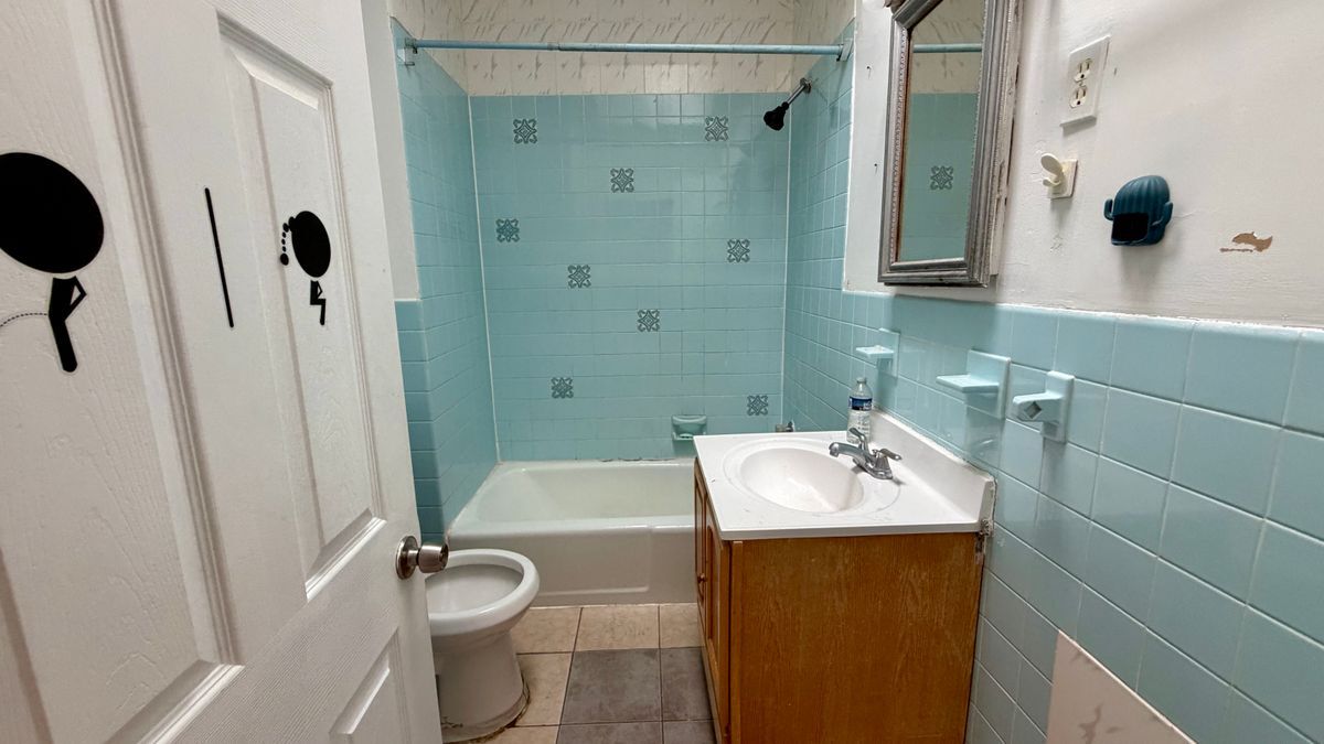 Building Photo - 745 Smylie Rd