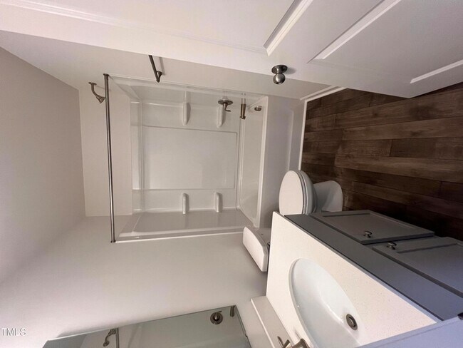 Building Photo - 52 Camel Crazies Pl