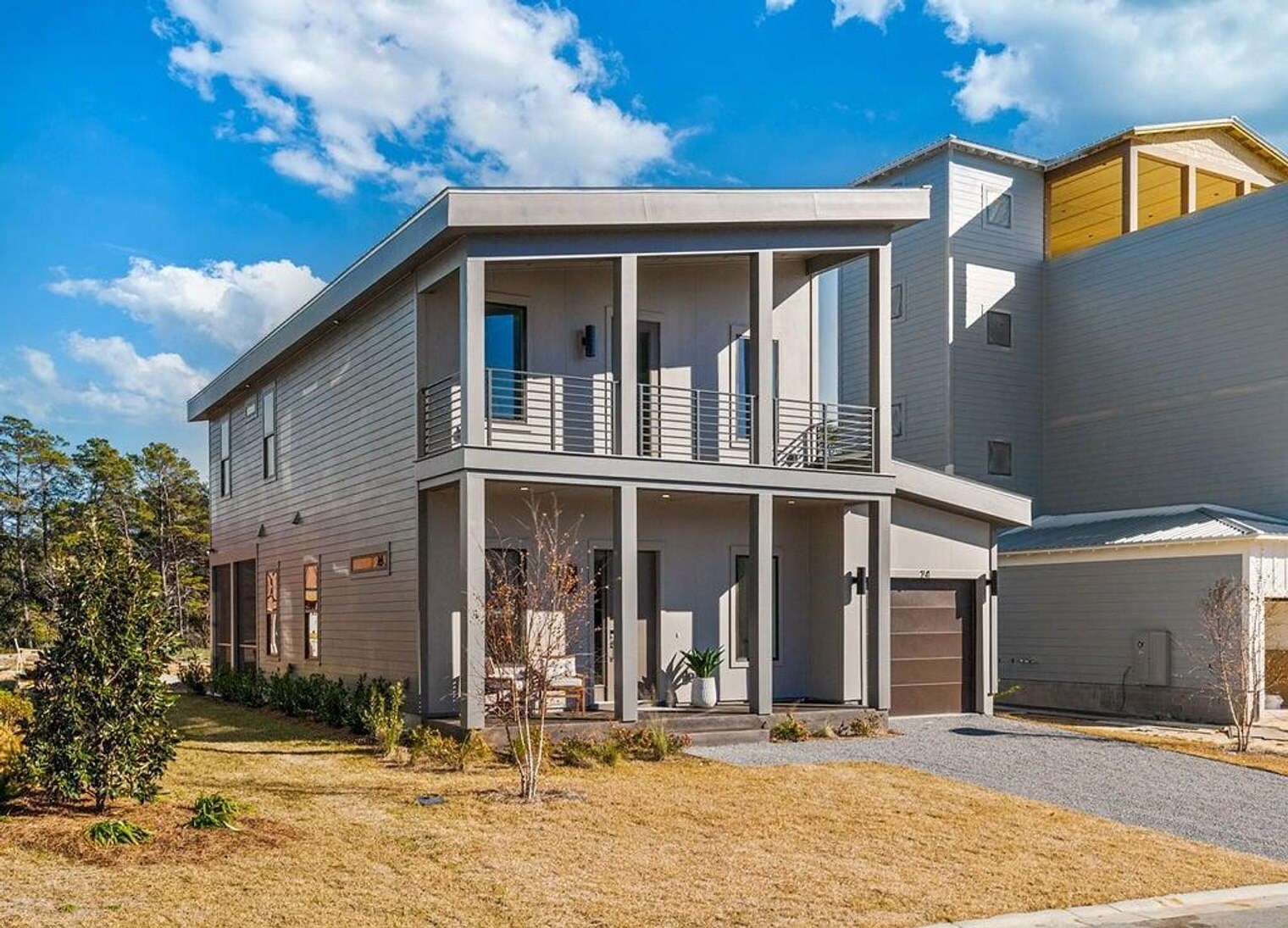 Building Photo - 24 Annabella St