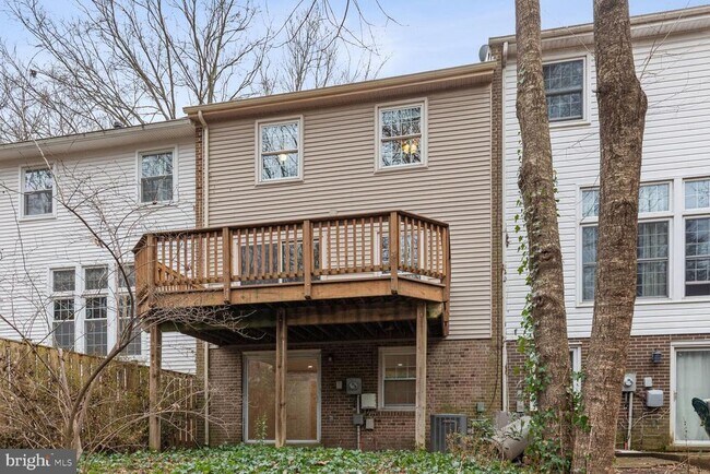 Building Photo - 1535 Chatham Colony Ct
