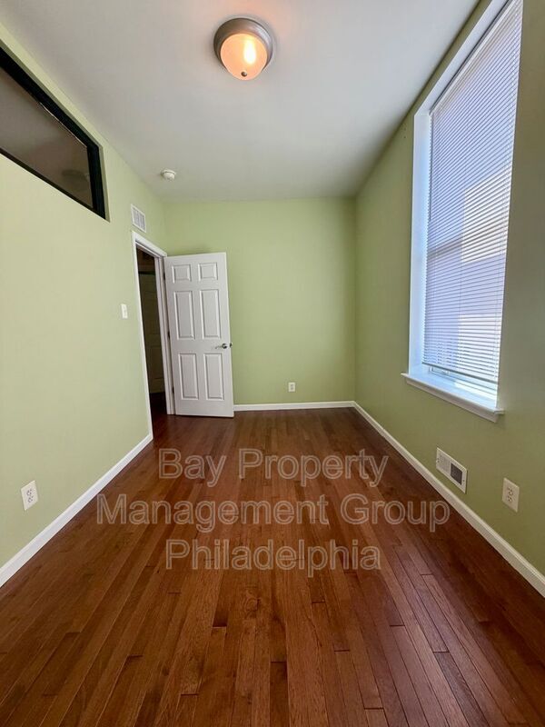 Building Photo - 3847 Spring Garden St