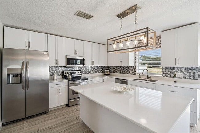 Building Photo - 3821 Stonefield Dr