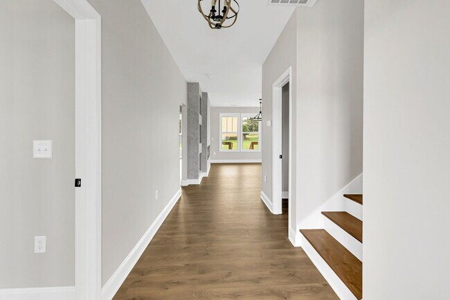 Building Photo - 117 Carshalton Dr