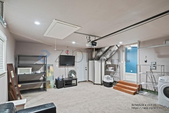 Building Photo - 1814 Armand Dr