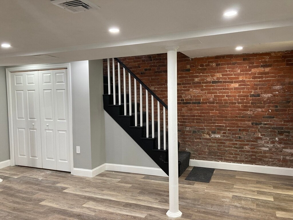 Building Photo - 118 F St