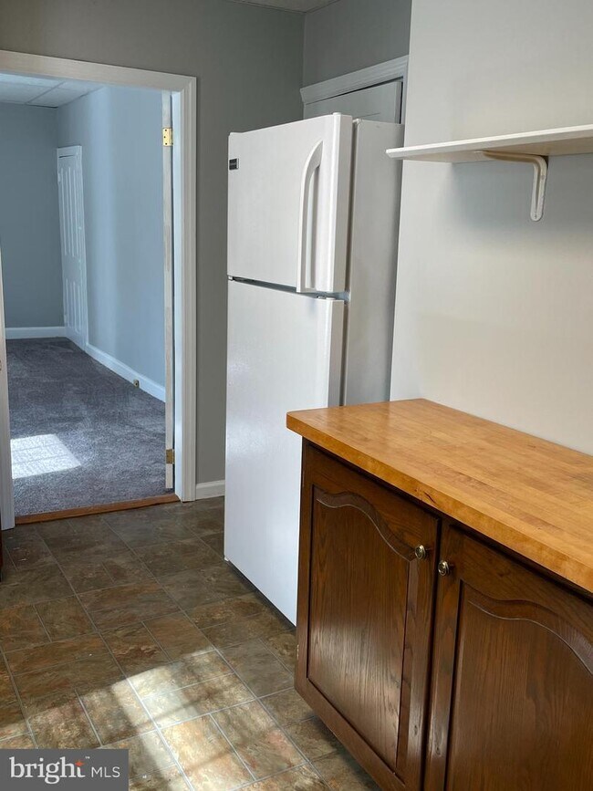 Building Photo - 1033 Old Bethlehem Rd