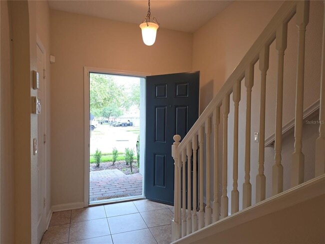 Building Photo - 16661 Cedar Crest Dr